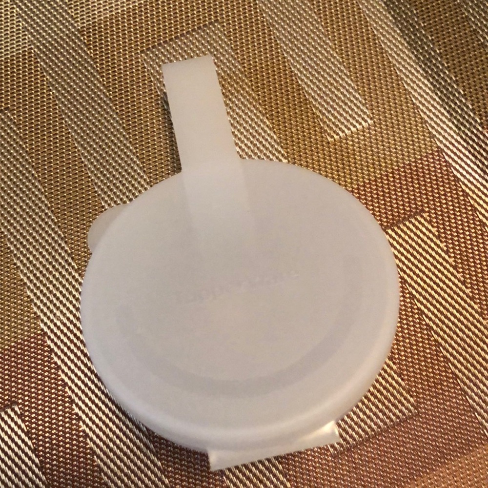 Tupperware - Picture 8 of 8